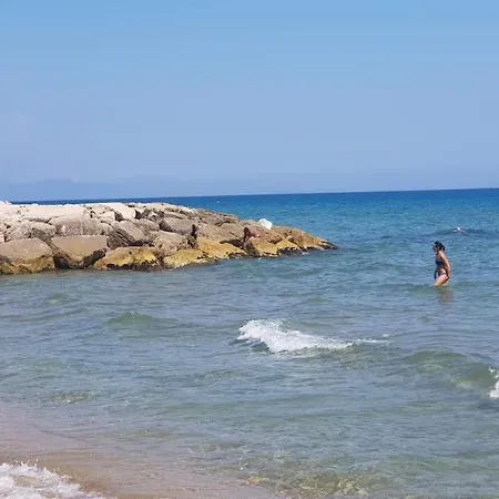 Bhaiti - La Sul Mare Шале